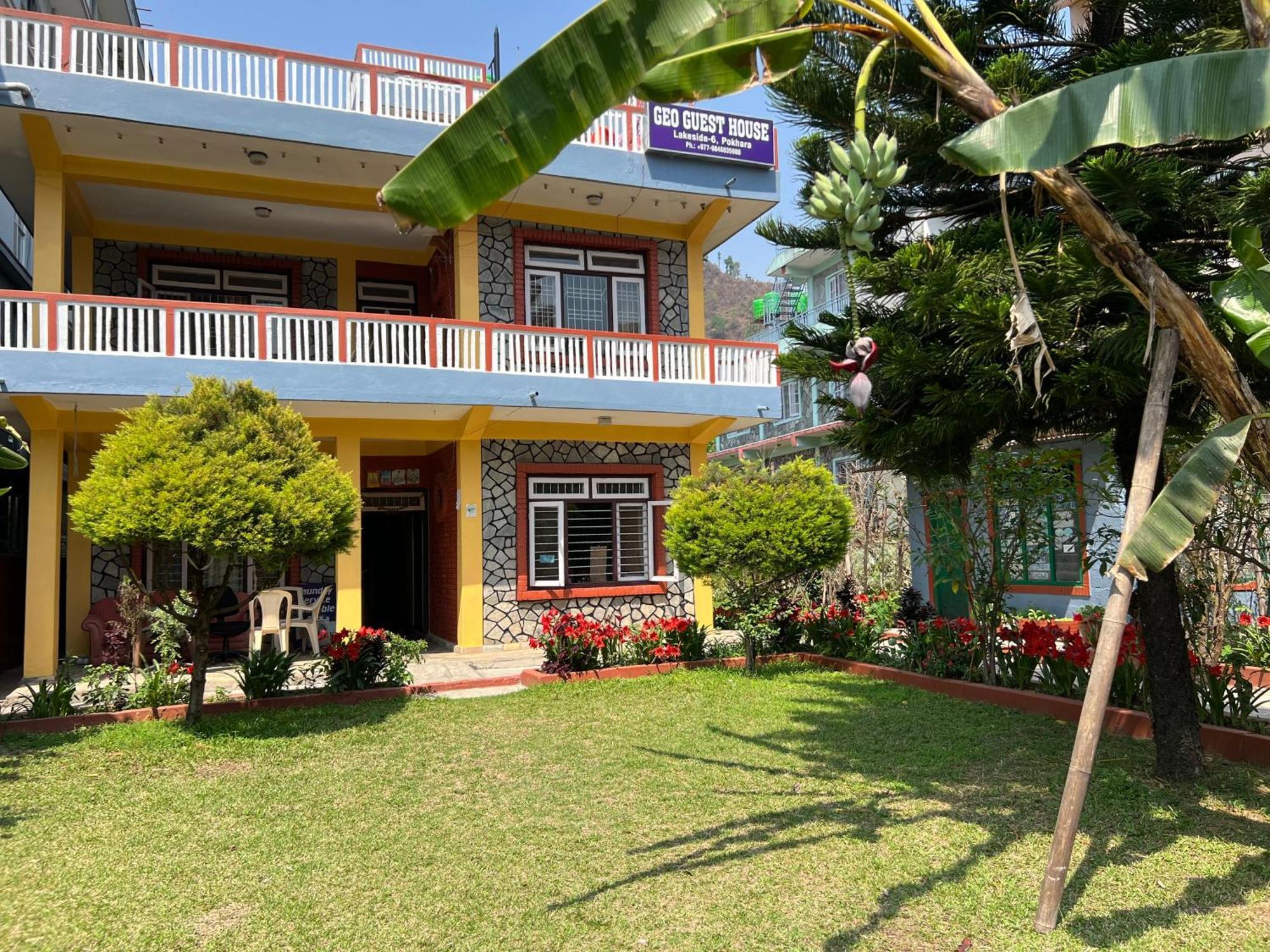 Geo Guest House Pokhara Eksteriør billede