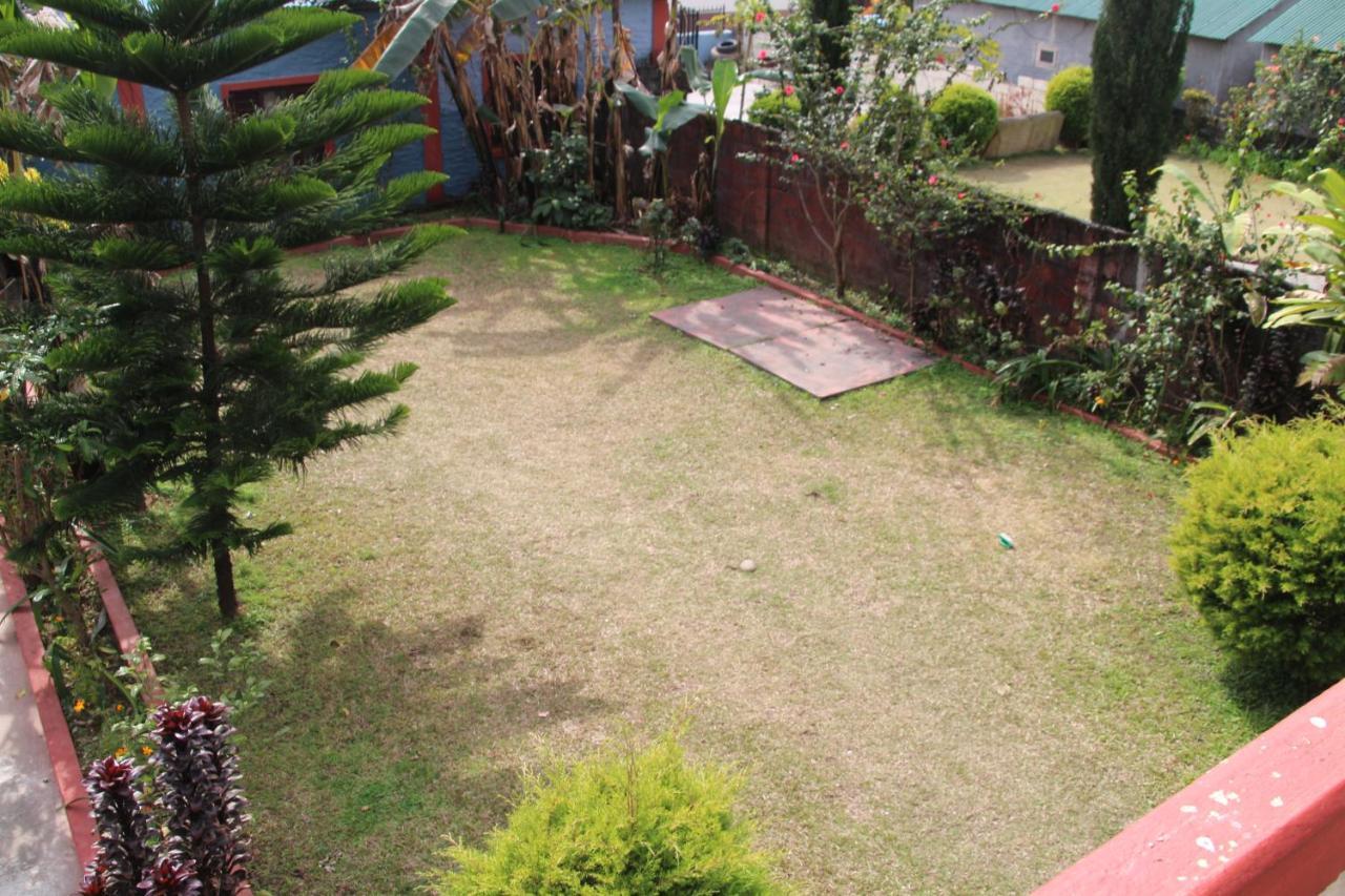 Geo Guest House Pokhara Eksteriør billede