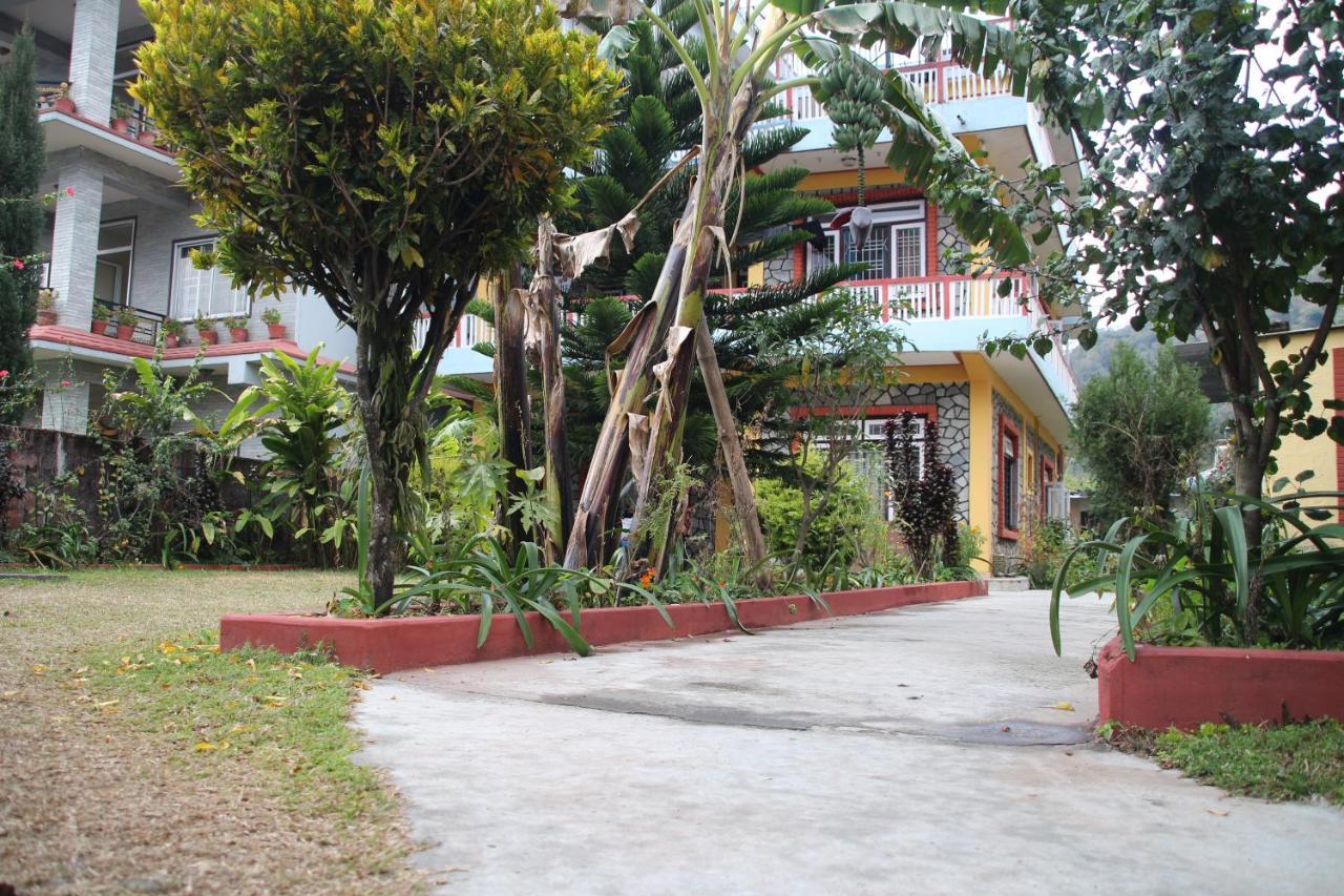 Geo Guest House Pokhara Eksteriør billede